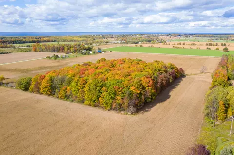 6800 Sunny Pt, Egg Harbor, WI 54209