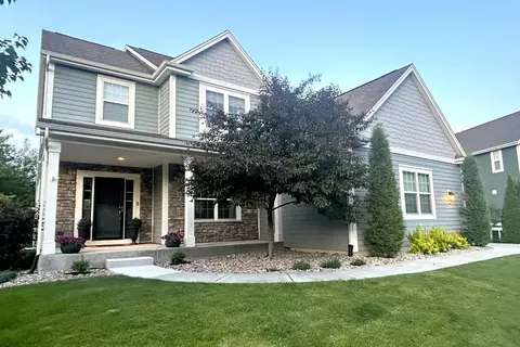 614 Sanctuary, Delafield, WI 53018