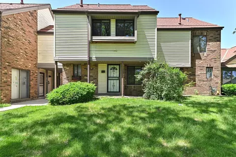 9618 W Bradley, Milwaukee, WI 53224