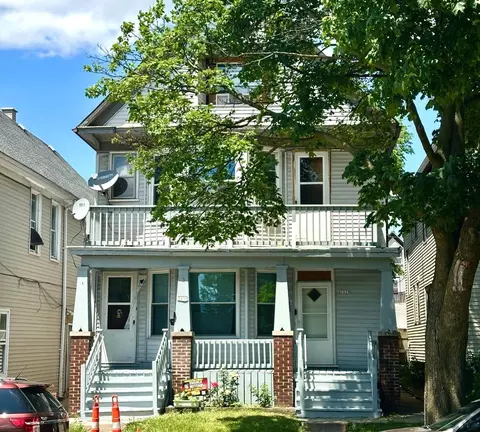 2428 W Burnham #2430, Milwaukee, WI 53204