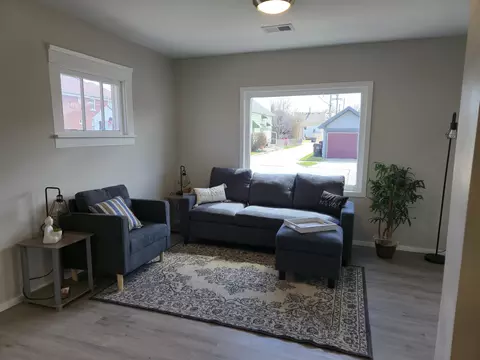 1118 Jones, Racine, WI 53402