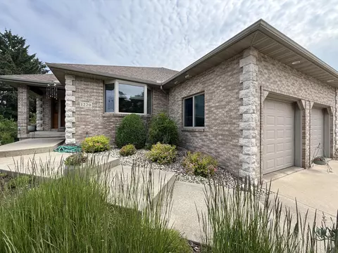 1220 W Sherman, Fort Atkinson, WI 53538