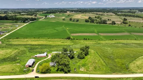 e7746 Brookville Road, Franklin, WI 54665