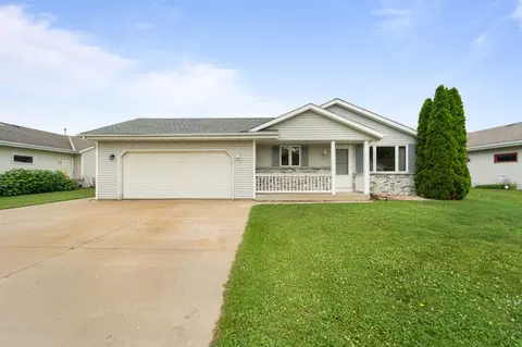 1424 Meridian, West Bend, WI 53095