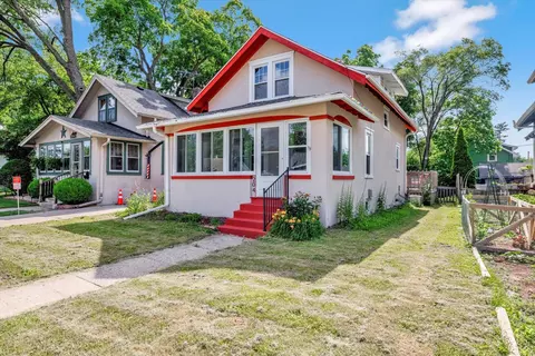 204 S West, Waukesha, WI 53186