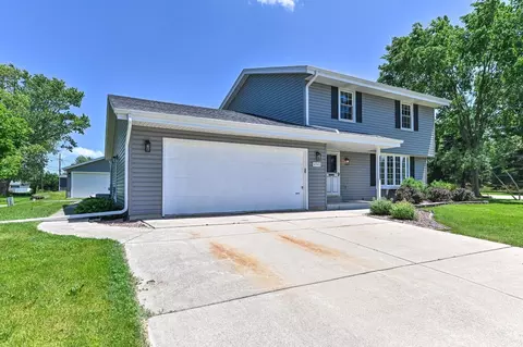 8940 S Patricia, Oak Creek, WI 53154