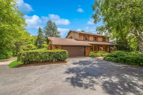 10524 N Oconnell, Mequon, WI 53097
