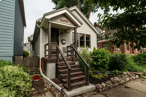 2437 N Pierce, Milwaukee, WI 53212