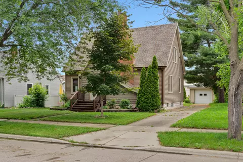 1519 Travis, La Crosse, WI 54601