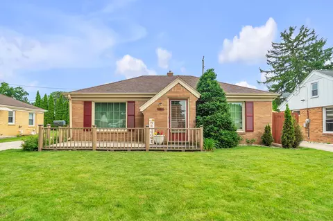 815 Willmor, Racine, WI 53402
