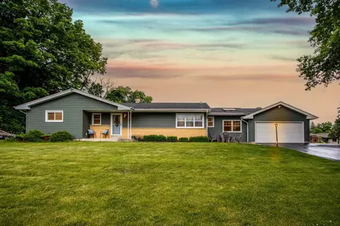 13540 W Dakota, New Berlin, WI 53151