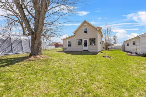 n20w28400 Oakton, Delafield, WI 53072