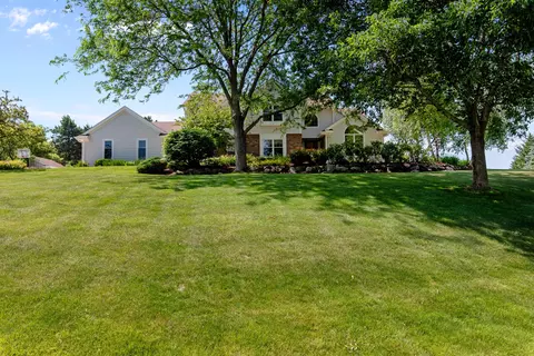 1948 Field Cliffe, Richfield, WI 53076