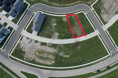 9443 S Cypress #12004, Oak Creek, WI 53154