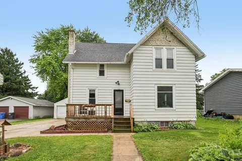 516 Poet, Columbus, WI 53925