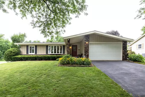 1882 Davis, Waukesha, WI 53189