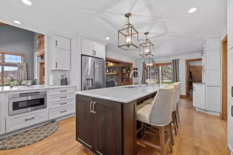 9079 W Kensington, Franklin, WI 53132