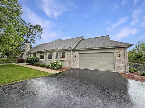 15231 Watertown Plank, Elm Grove, WI 53122