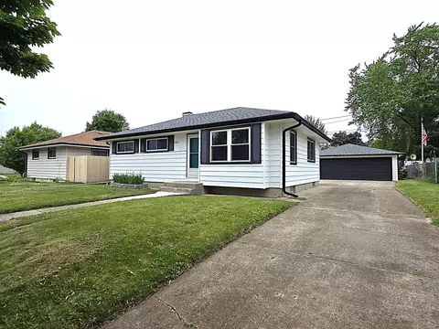 3680 E Klieforth, Cudahy, WI 53110