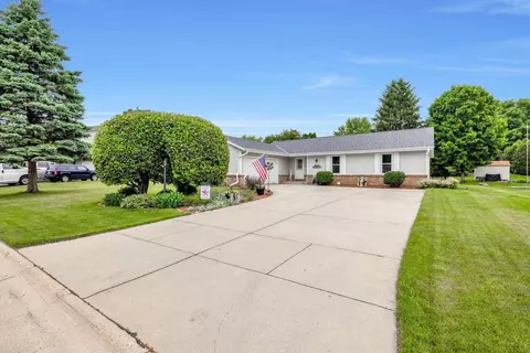 w160n10934 Meadow, Germantown, WI 53022