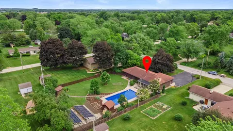 12020 W Steven, Franklin, WI 53132