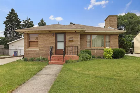 2514 E Cres, Racine, WI 53403