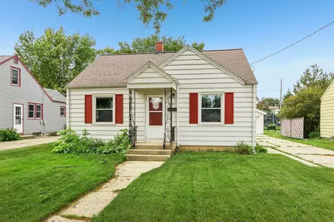 3854 E Birchwood, Cudahy, WI 53110