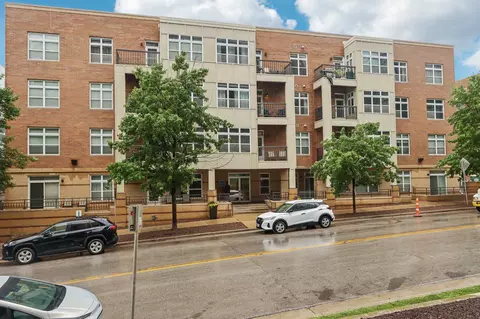 1905 N Water #409, Milwaukee, WI 53202
