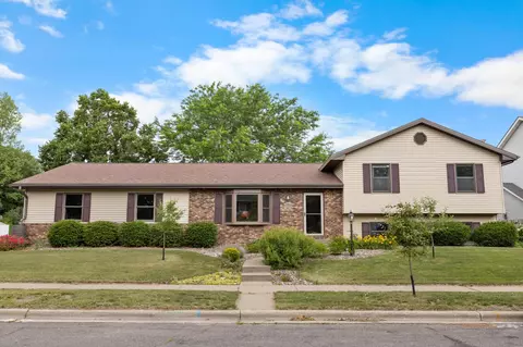 1307 Red Cedar, Onalaska, WI 54650