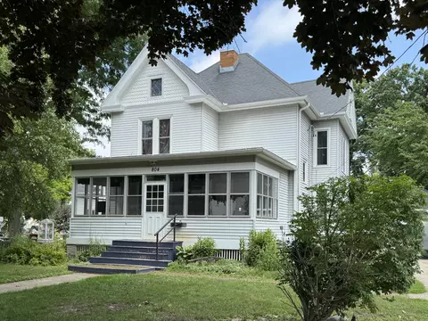 804 Western, Watertown, WI 53094