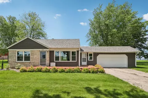 8029 County Hwy W, Wayne, WI 53090
