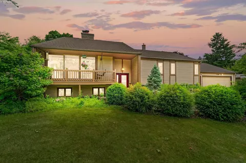 7208 Andover, Cedarburg, WI 53012
