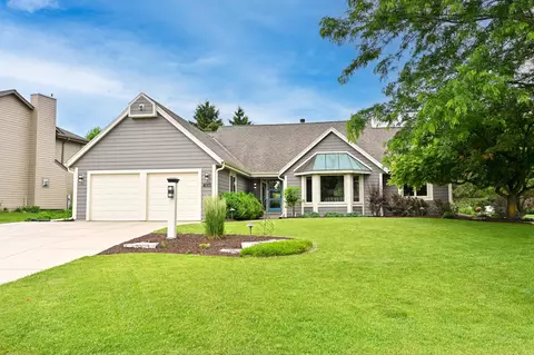 4015 S Wilshire, New Berlin, WI 53151