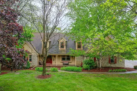 s50w23435 Woodchuck, Waukesha, WI 53189