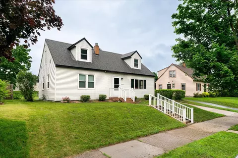 2927 Leonard, La Crosse, WI 54601