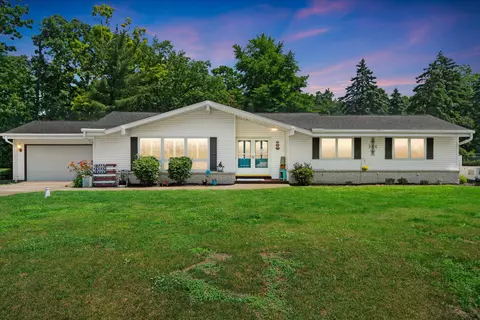 13255 W Old Oak, New Berlin, WI 53151