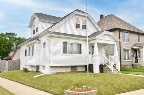 2616 S Chicago, South Milwaukee, WI 53172