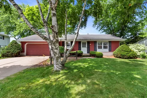 w173n8465 Robert, Menomonee Falls, WI 53051