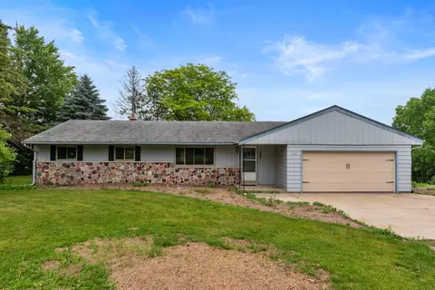 1050 Scenic, Hubertus, WI 53033