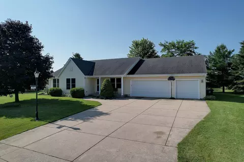 404 Pleasant, Eagle, WI 53119