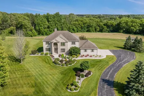 184 Scenic Rdg, Colgate, WI 53017