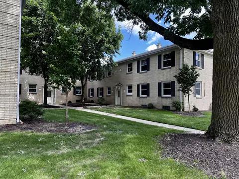 3456 N Dousman #D, Milwaukee, WI 53212