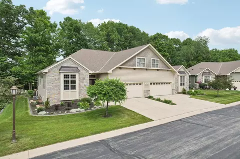 822 Lorrin #5, West Bend, WI 53095