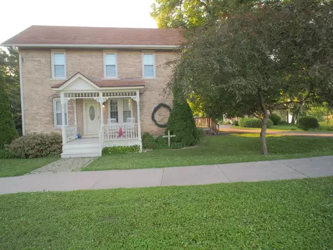 751 N Water, Watertown, WI 53098