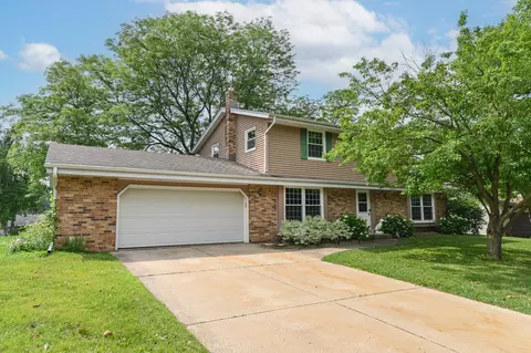 703 Cheyenne, Waukesha, WI 53188