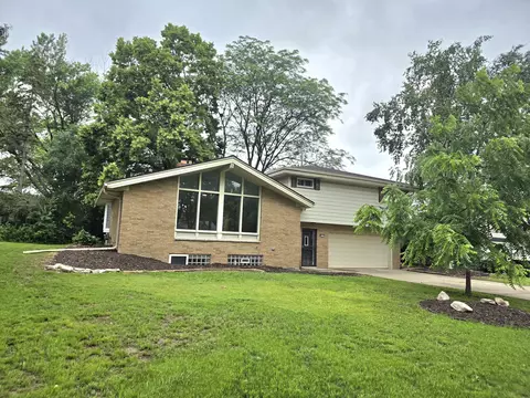 4643 N 108th, Wauwatosa, WI 53225