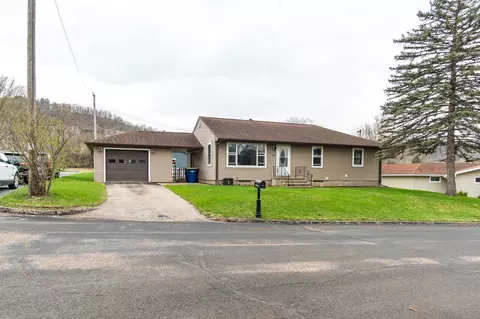 602 Lien, Coon Valley, WI 54623