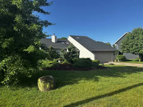 1813 Edgewood, South Milwaukee, WI 53172