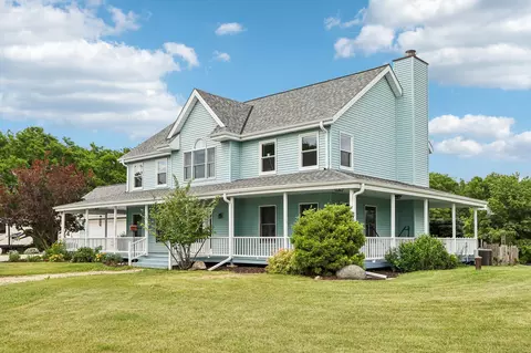 w1050 County Road T West, Theresa, WI 53091