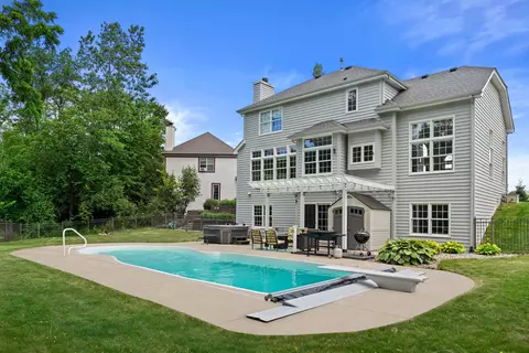 2705 Bartels, Mount Pleasant, WI 53406